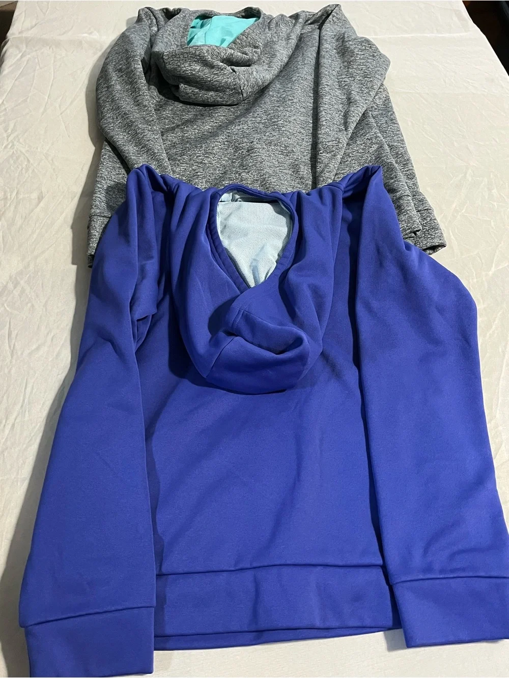 Nike Hoodies in Royal Blue and Heather Gray with Mint Logo Accent Bundle Size XL